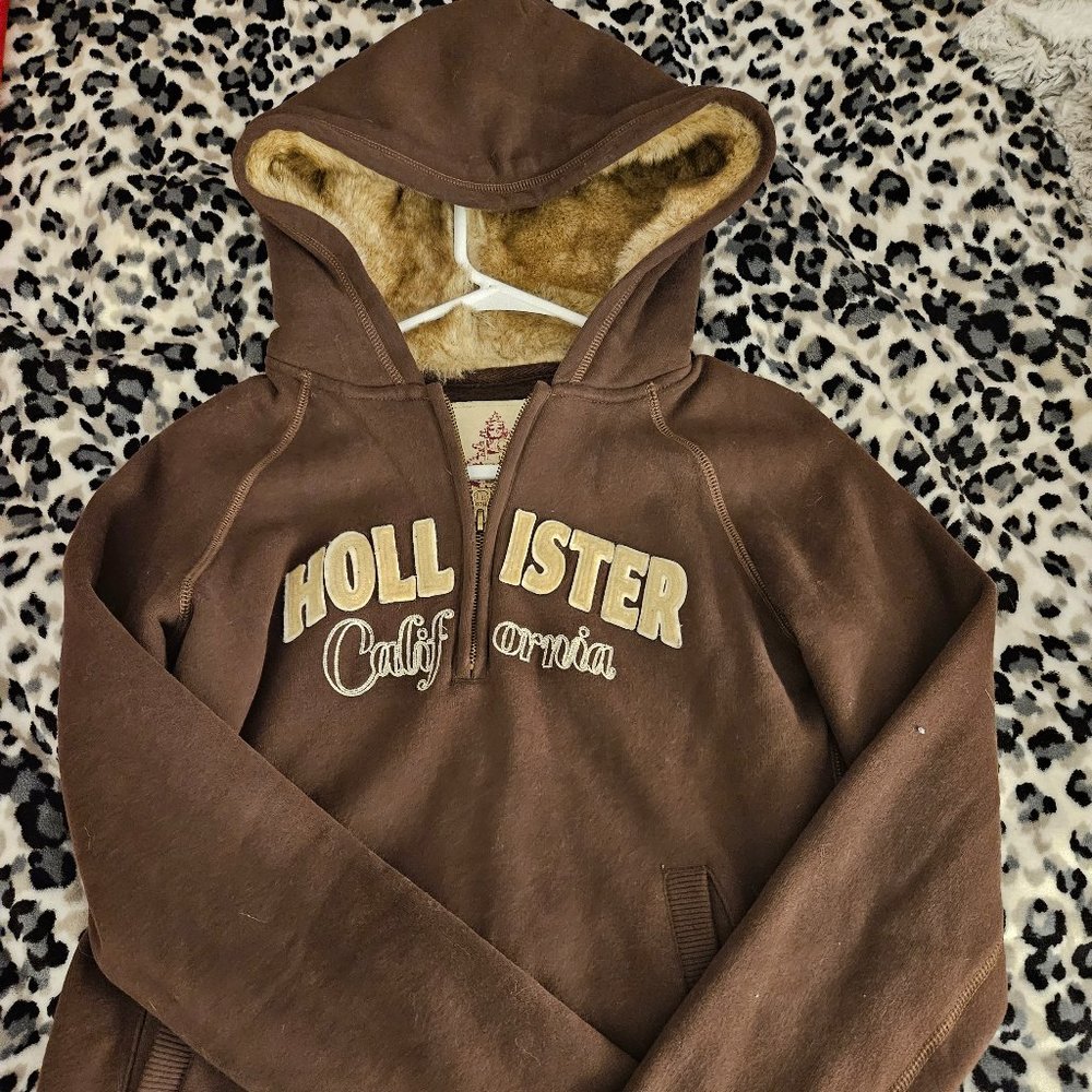 1/4 zip up Hollister Hoodie